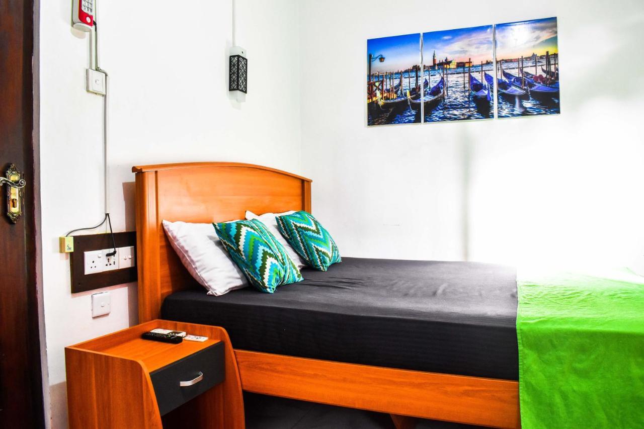 Myr-O Homestay Kombichankulama Dış mekan fotoğraf